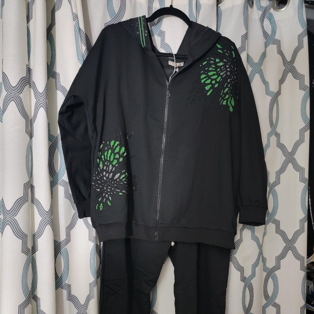 Jogging set with embellishments size XL